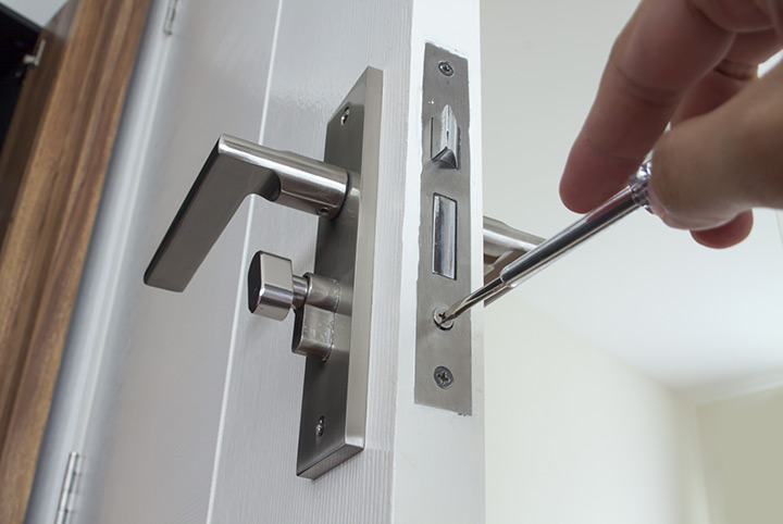 Our local locksmiths are able to repair and install door locks for properties in Anerley and the local area.